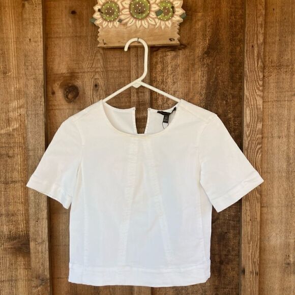 Banana Republic White Denim Stretch Crewneck Short Sleeve Pull-over Top - Picture 2 of 6
